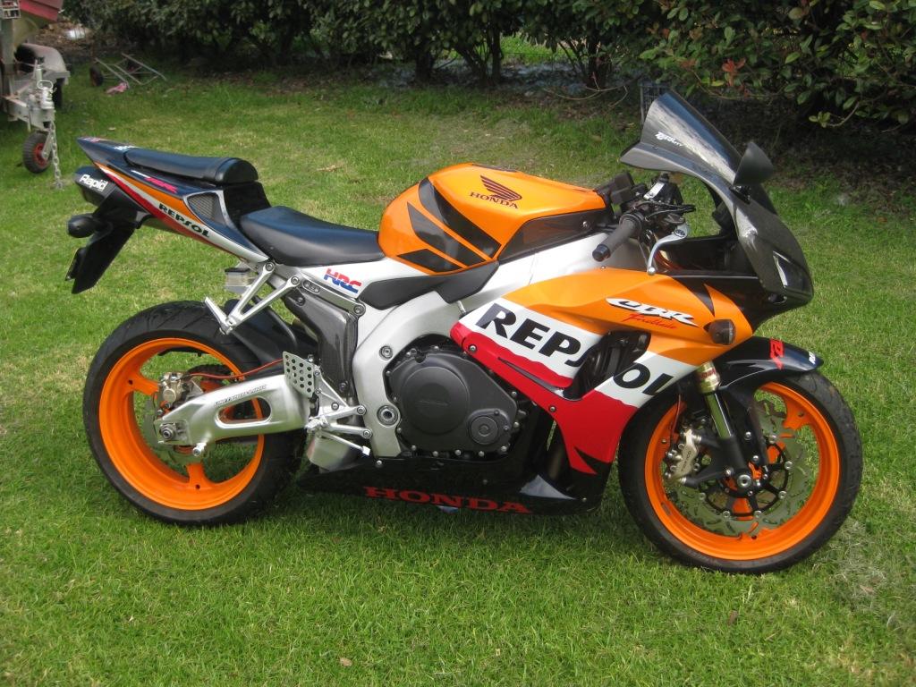 CBR1000RR 04-07